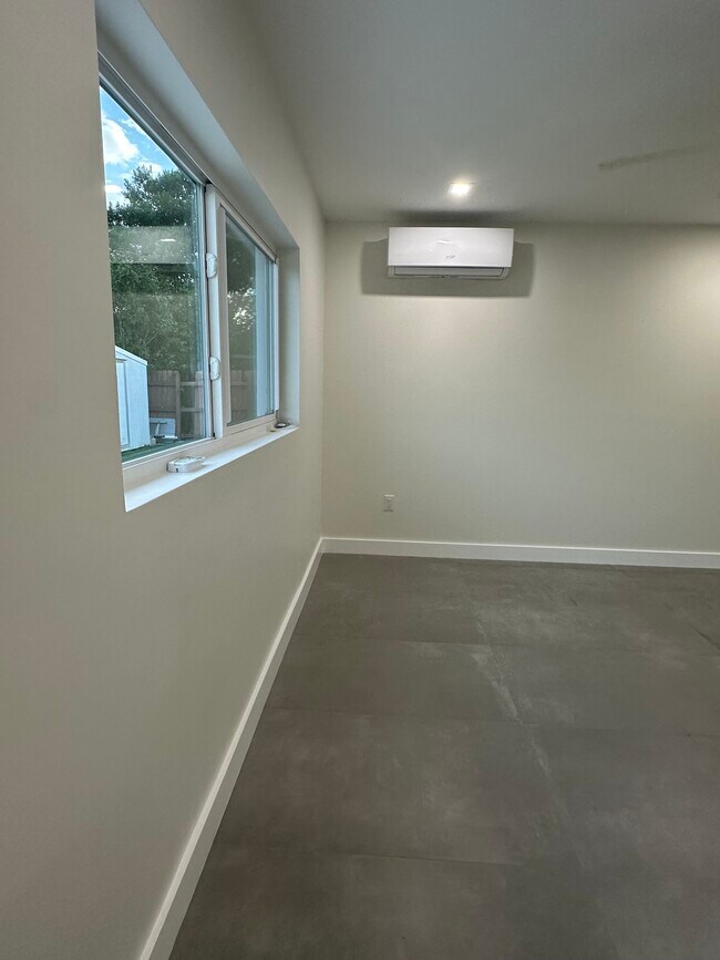 Building Photo - 11286 SW 155th Ln