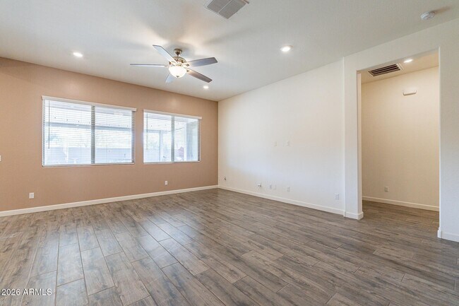 Foto del edificio - 2811 W Pollack St