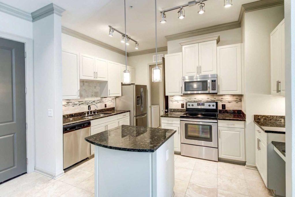 Foto principal - 3505 W Sam Houston Pkwy N