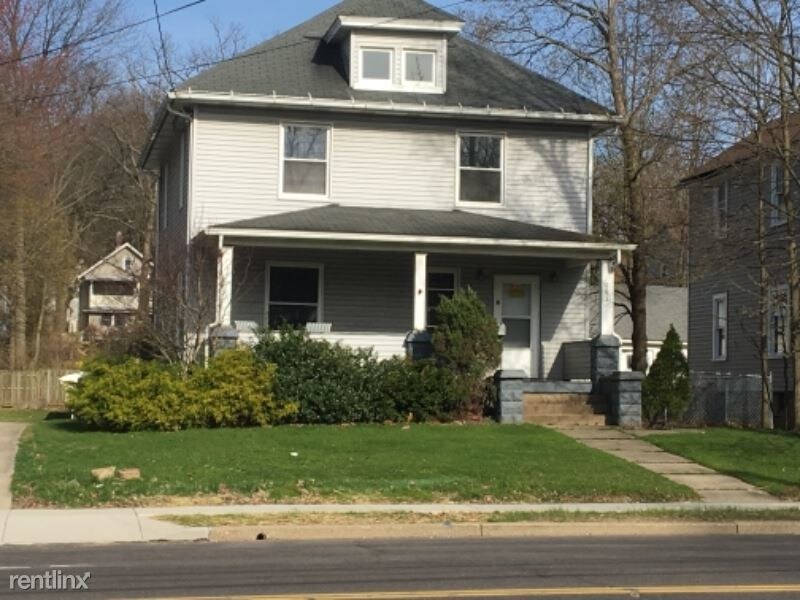 Primary Photo - 3 br, 1 bath House - 803 S Water St