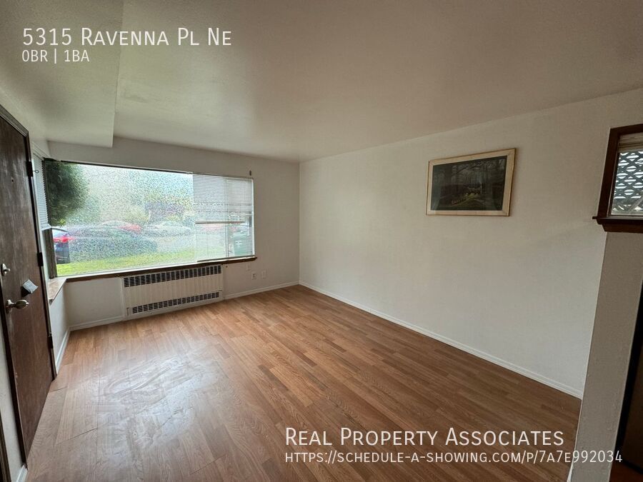 Primary Photo - 5315 Ravenna Pl NE