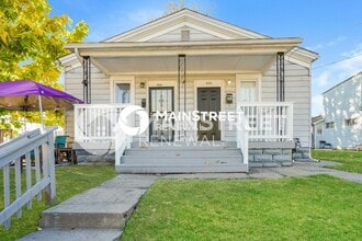 Building Photo - 664 S 27th St