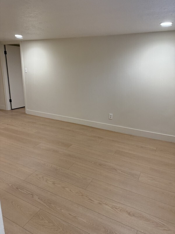 Foto del edificio - 1819 E Parleys Cyn Blvd