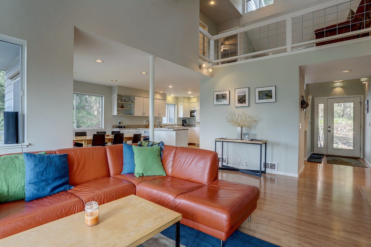 Foto principal - 3500 Fir Mountain Rd