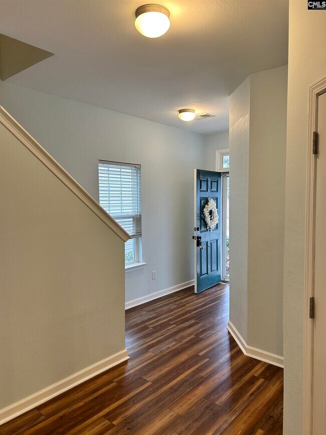 Foto del edificio - 454 Westmoreland Rd