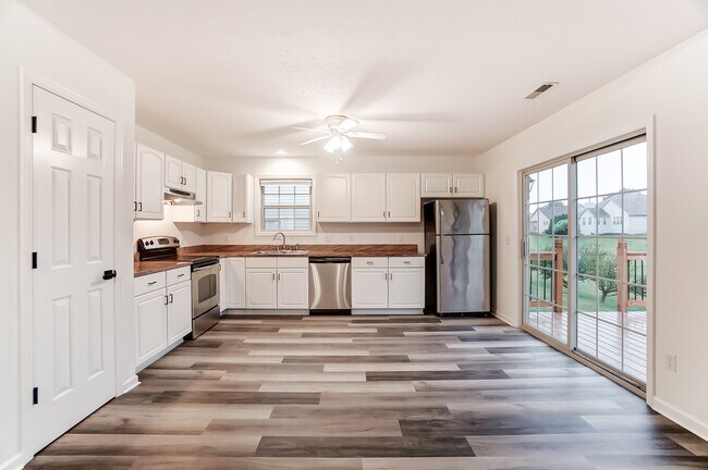 Building Photo - 124 Zachery Dr