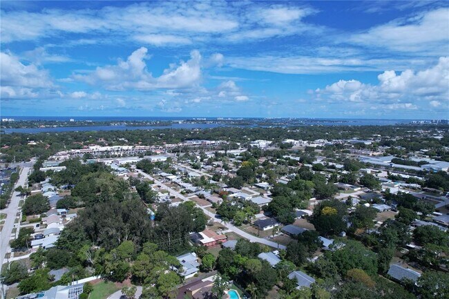 Foto del edificio - 2360 Riverwood Pines Dr