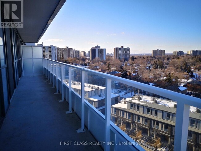 Building Photo - 180 Fairview Mall Dr