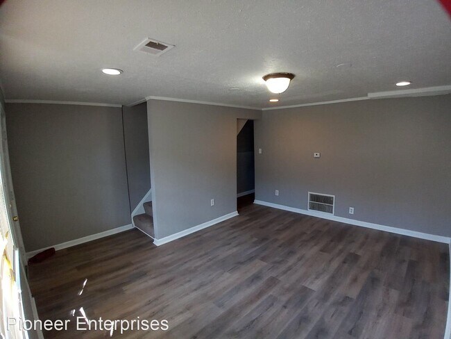 Building Photo - 3 br, 1 bath House - 2859 Hollins Ferry Rd