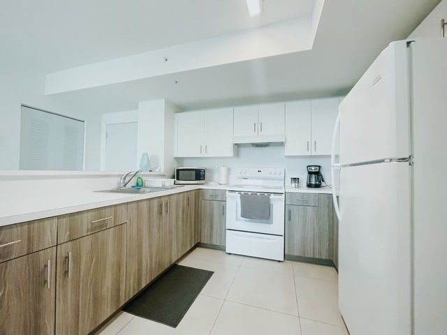 Kitchen layout varies by model - Parkview Apartments