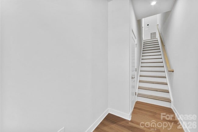 Foto del edificio - 440 Spearfield Ln