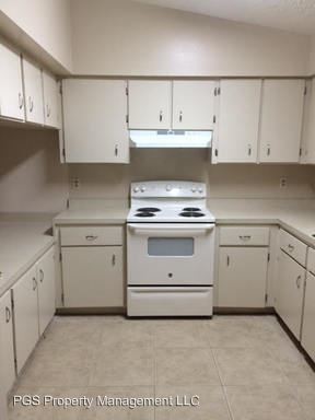 Foto del edificio - 32715 Blossom Ln