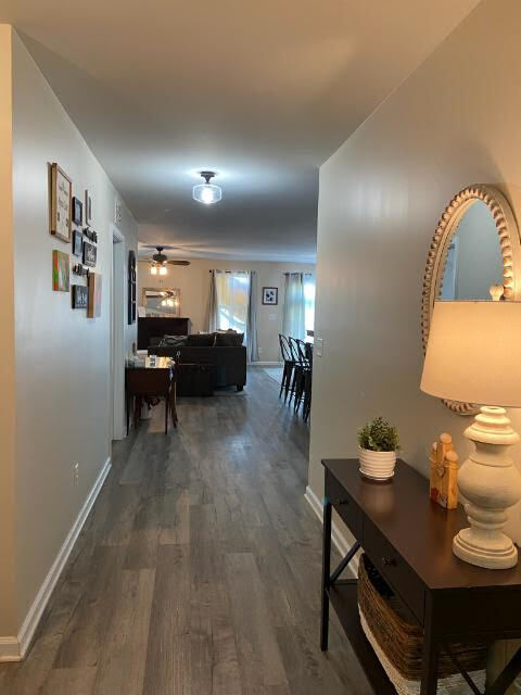 Foto del edificio - 1103 Farmhouse Ln