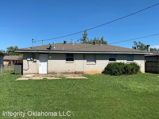 Foto del edificio - 3 br, 1 bath House - 629 N Bristow Ave.