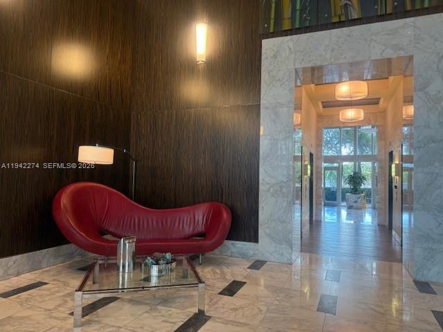 Foto del edificio - 185 SW 7th St