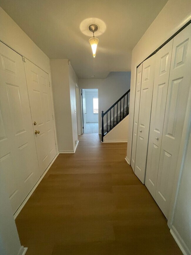 Foto del edificio - Four Bedroom Home for Rent in Sunflower Vi...