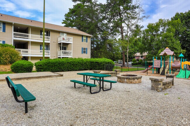 Área al aire libre - Retreat at Towne Crossing