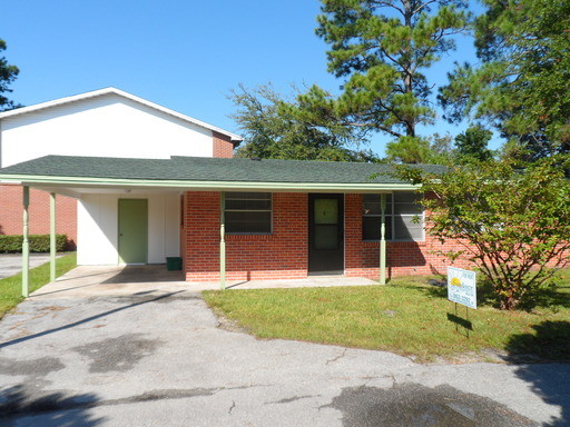 Primary Photo - Updated 2 Bedroom Unit in Shalimar