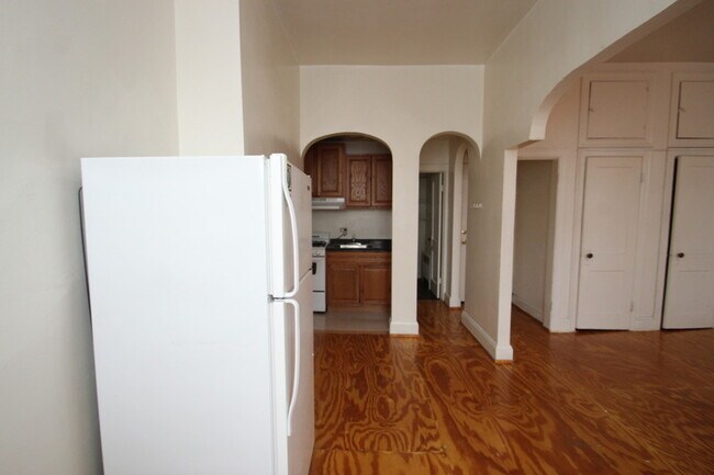 Foto del edificio - 6 E Preston St