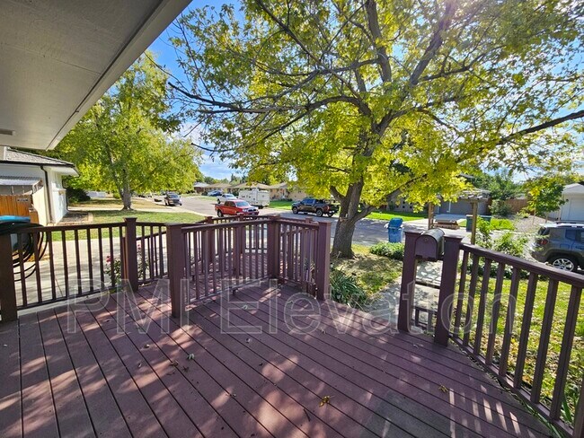 Foto del edificio - 7770 S Kit Carson Dr