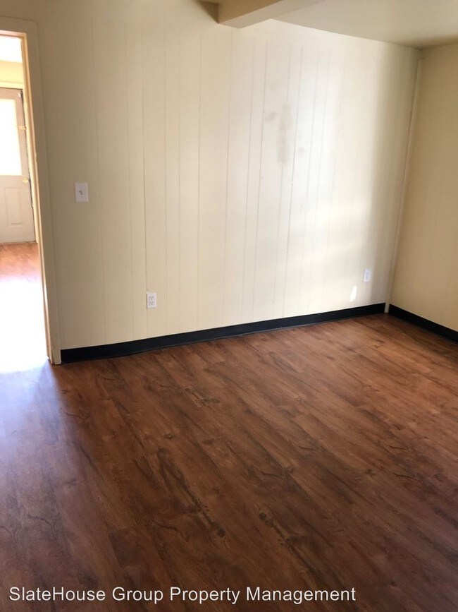 Building Photo - 30-32 N 7th St