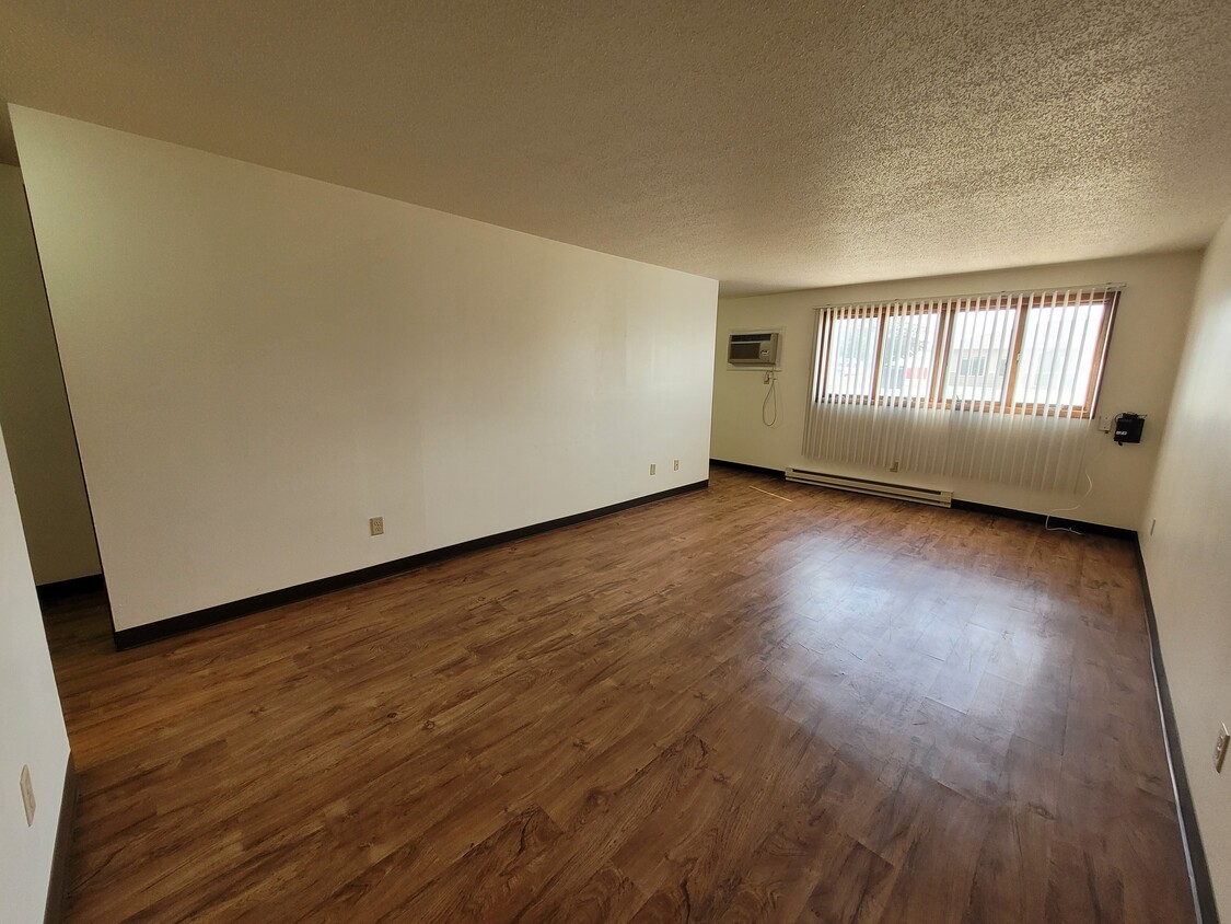 Foto principal - 41 8th Ave N