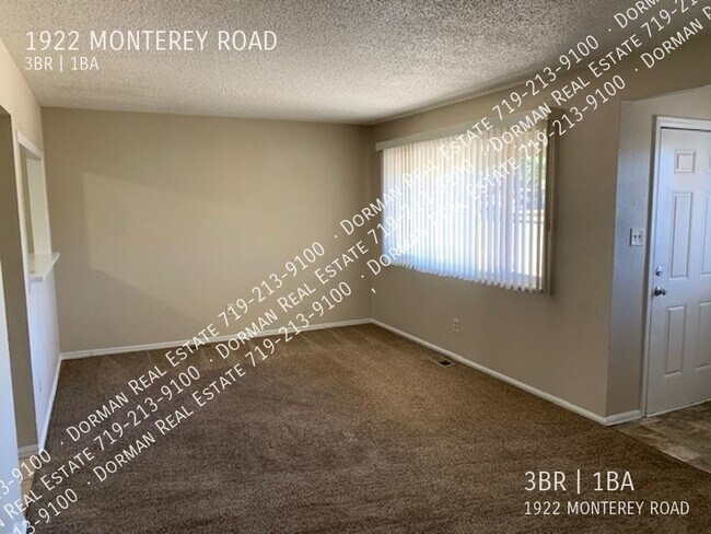 Building Photo - Great 3 Bedroom Pet Friendly Home