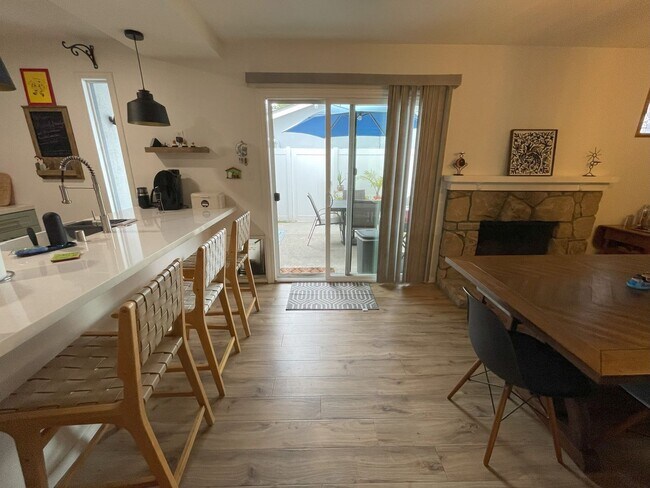 Foto del edificio - Coming soon!  Available 6/1/2025