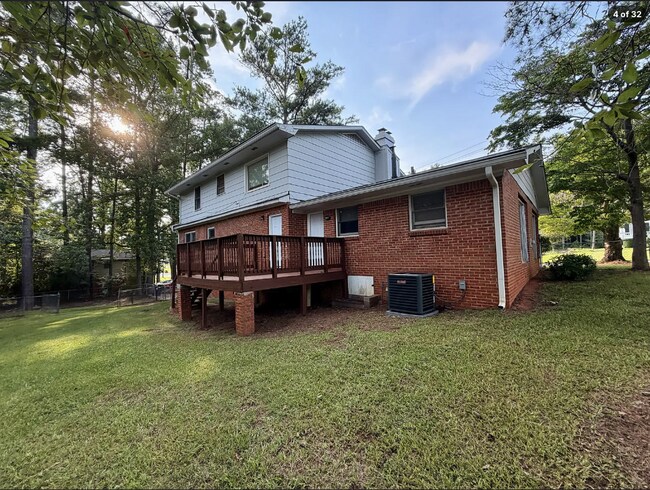 Building Photo - AVAILABLE NOW - FAIRBURN, GA - 4 Bedrooms + Potential 5th Bedroom/Flex Space | Full Bathroom on M...