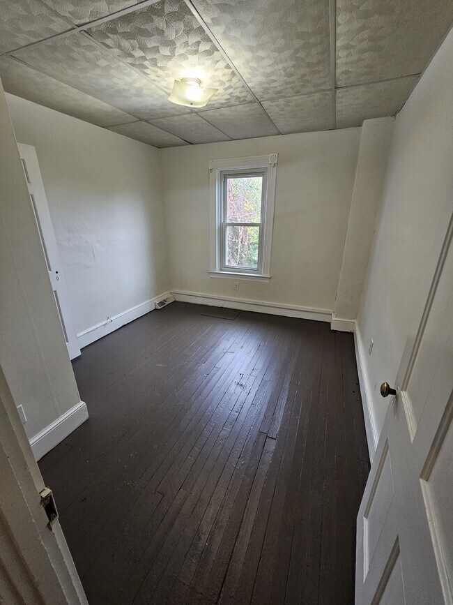Foto del edificio - 619 Rockland St