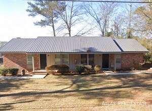 Building Photo - 360 Lexington Heights