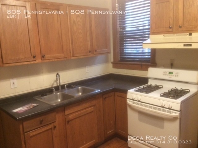 Building Photo - Two Bedroom Apartment