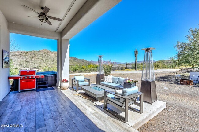 Foto del edificio - 5861 E Cloud Rd