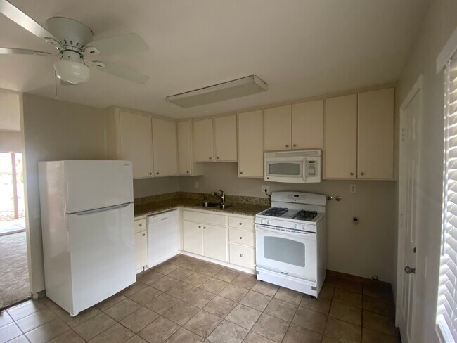 Foto del edificio - 1658 S Juniper St