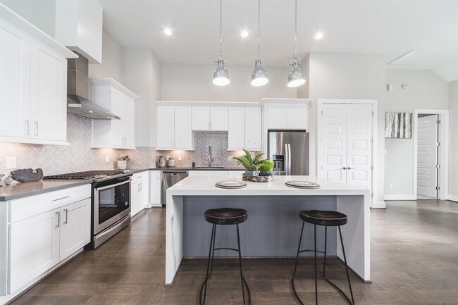 Foto del edificio - 2149 Hoskins Dr