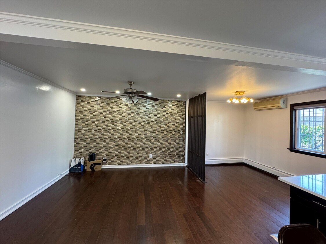 Foto principal - 162-33 76th Rd