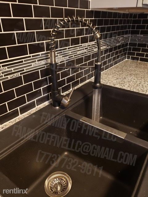 Foto del edificio - 8614 S Commercial Ave