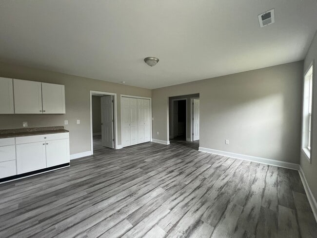 Building Photo - Conway - 3 Bedroom / 2 Bathroom House