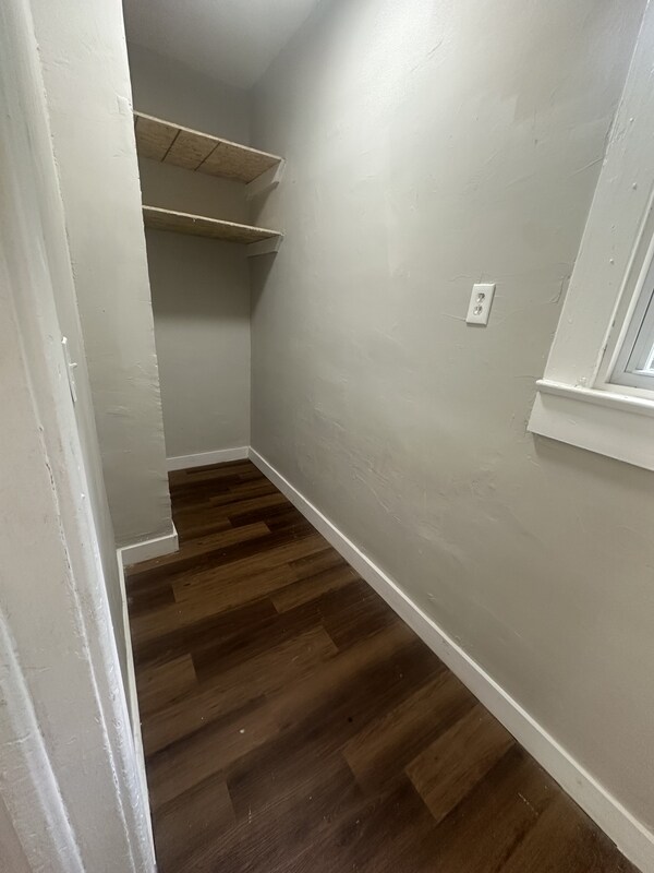 Foto del edificio - 1352 E 90th St