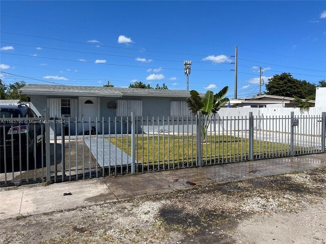 Building Photo - 3245 NW 86th St