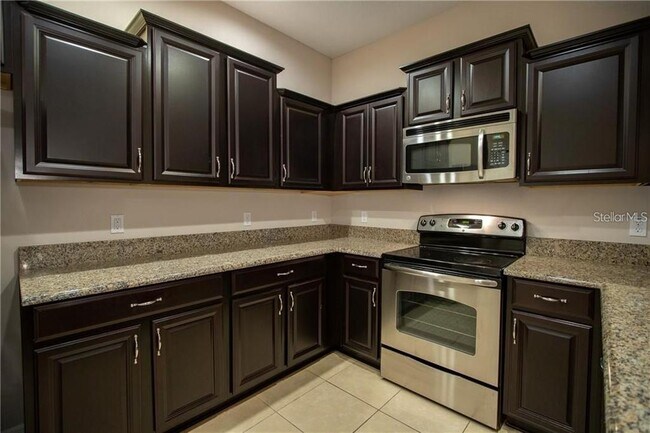 Building Photo - 14450 Desert Haven St