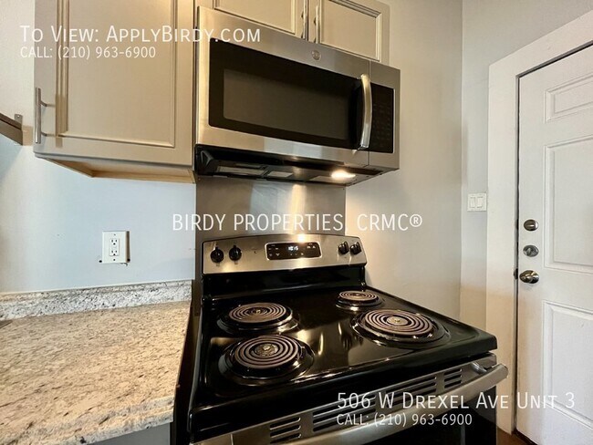Foto del edificio - "Charming 2 Bed, 1 Bath Multiplex in San A...