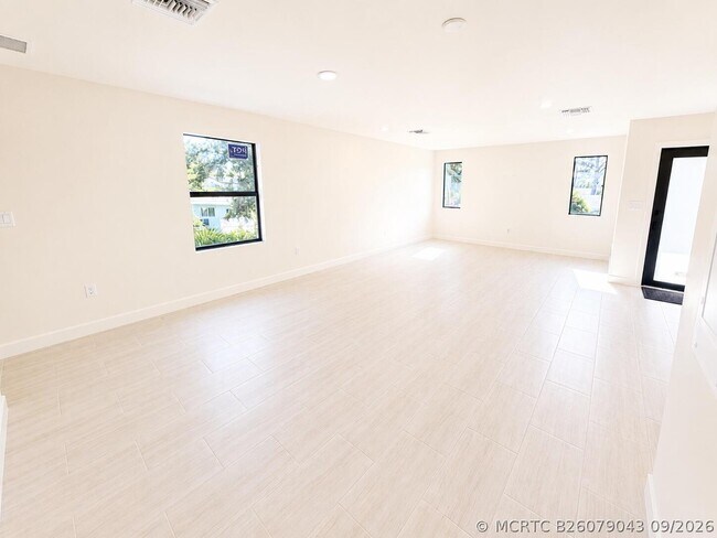Foto del edificio - 274 SE 9th Ave