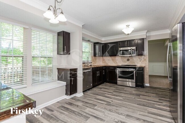 Building Photo - 10726 Roxbury Ct