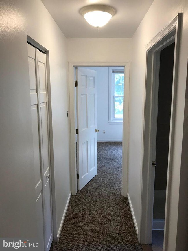 Building Photo - 204 Rockledge Ave
