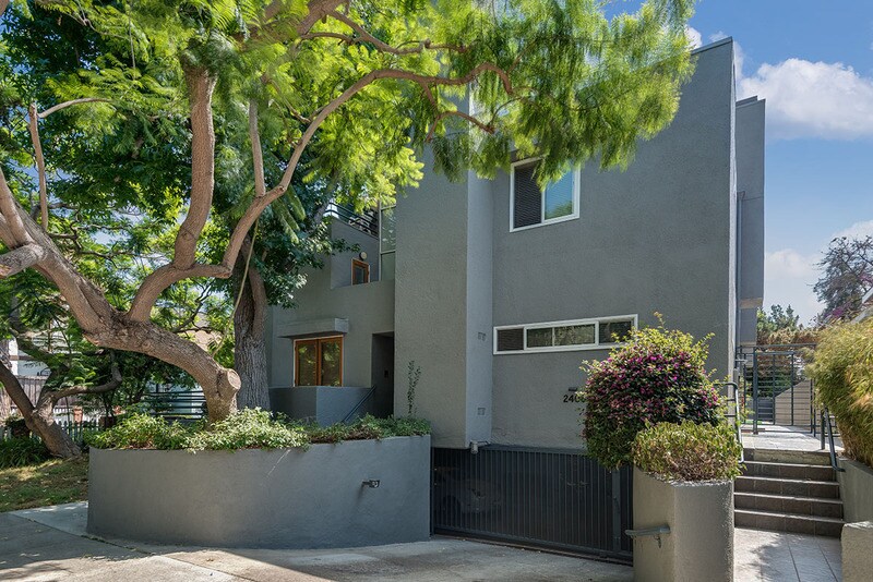 Primary Photo - 2408 34th St
