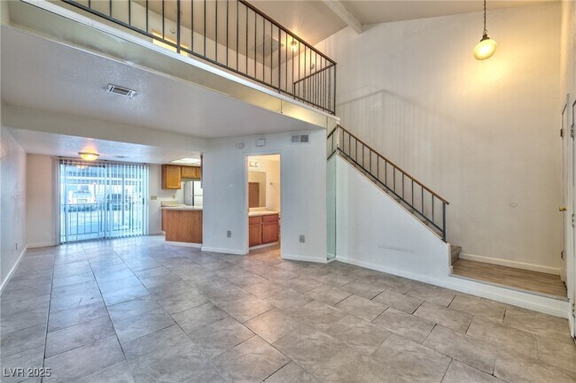 Foto del edificio - 587 Sellers Pl