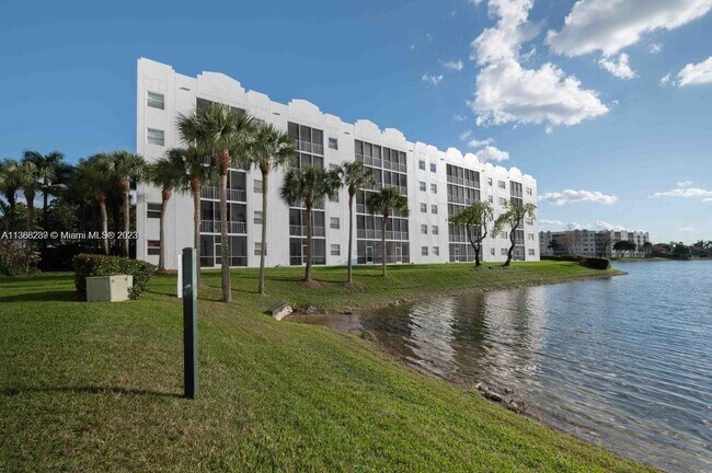 Building Photo - 10730 NW 66th St