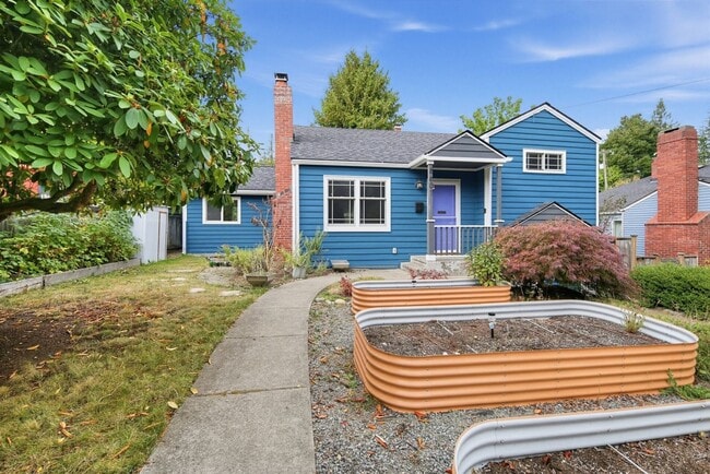 Building Photo - 8607 35th Ave SW