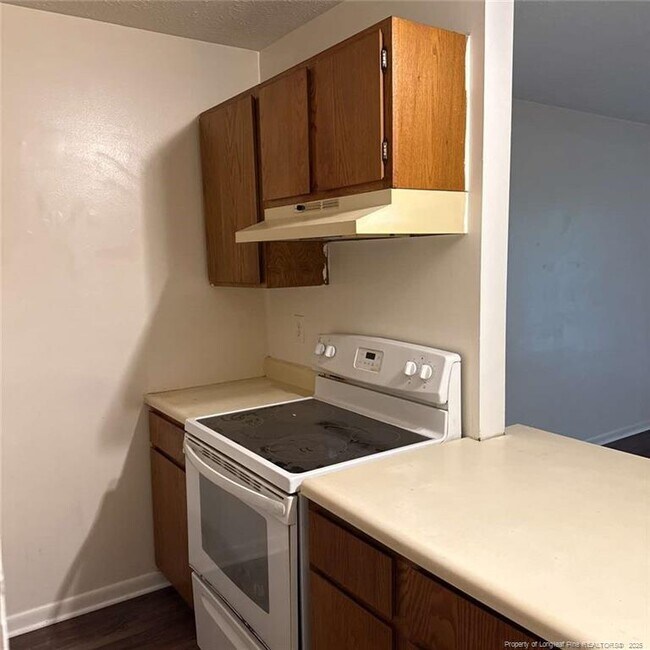 Foto del edificio - 6408 Starbrook Dr